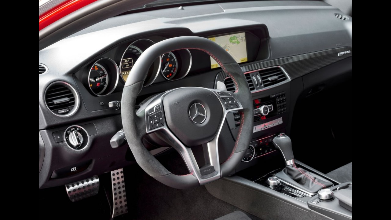 Mercedes-Benz C63 AMG Coupé Black Series chega oficialmente ao Brasil por US$ 337,8 mil