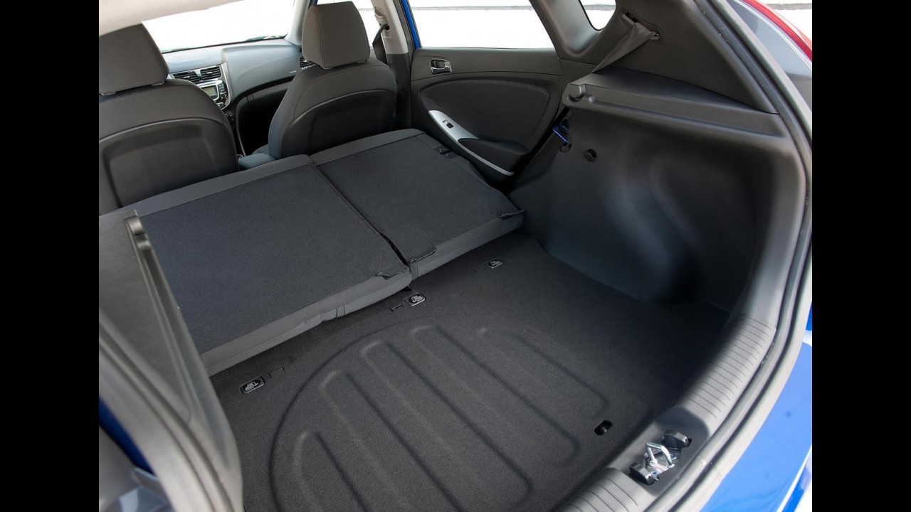 Hyundai divulga imagens e detalhes Accent 2012 para os EUA - Preços começam em US$ 12.445