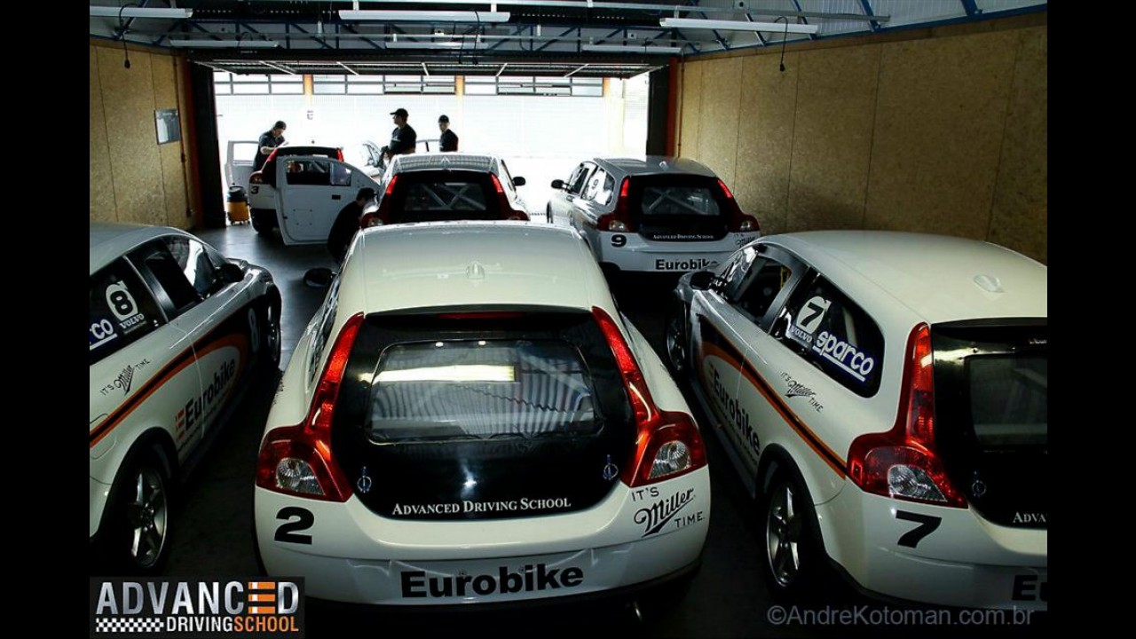 Eurobike Advanced Driving School: A experiência de se tornar um piloto profissional