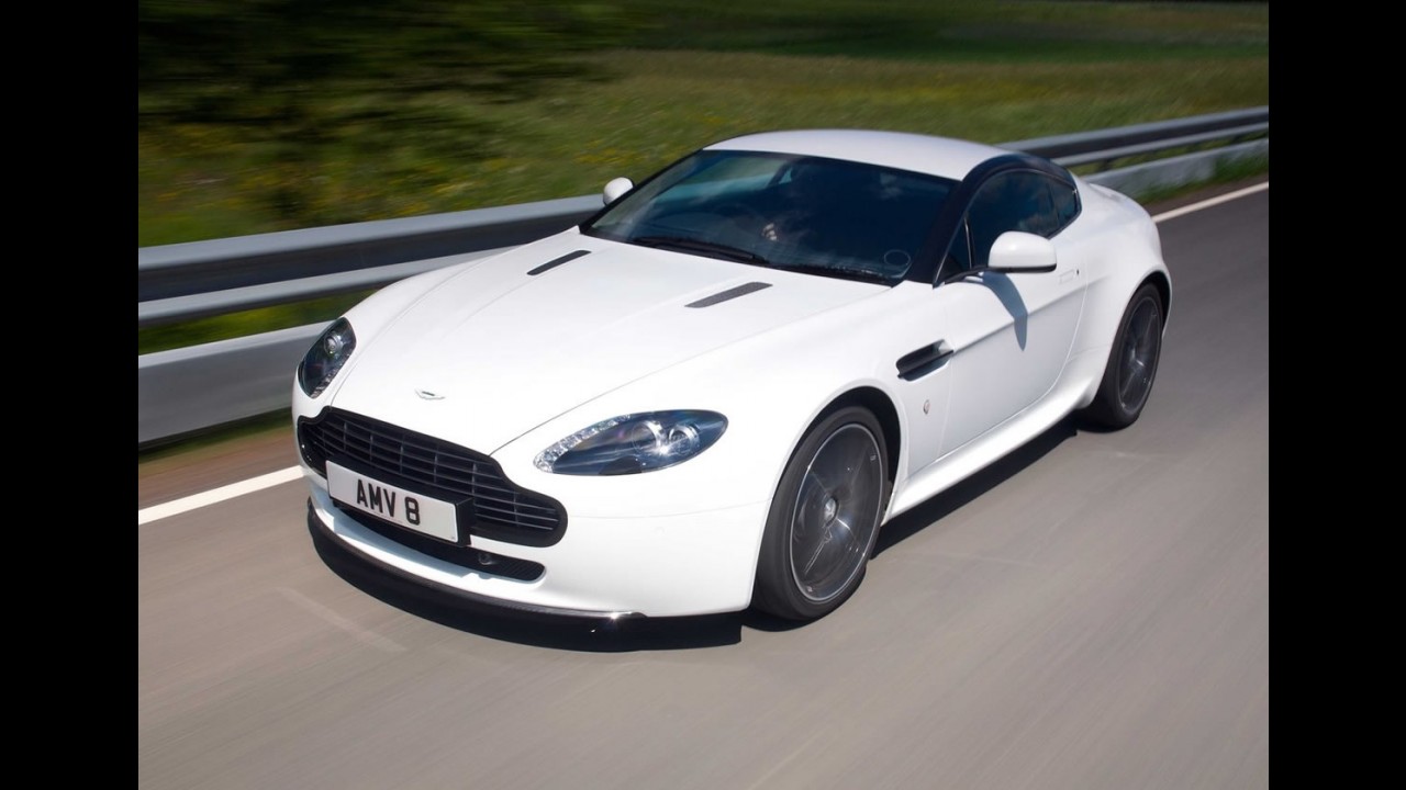Edição Especial: Aston Martin Vantage N420 2011 tem motor V8 de 420 cv