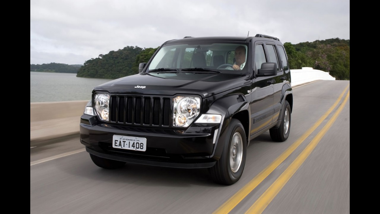 Grupo Chrysler reduz preços do Journey, Cherokee Sport e RAM 2500 Laramie