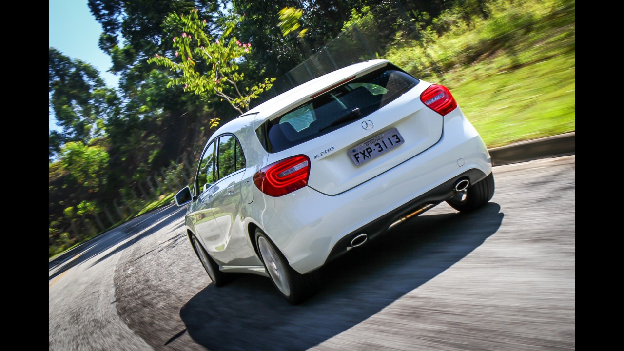 Teste: novo Mercedes Classe A encara BMW Série 1 e Citroën DS4