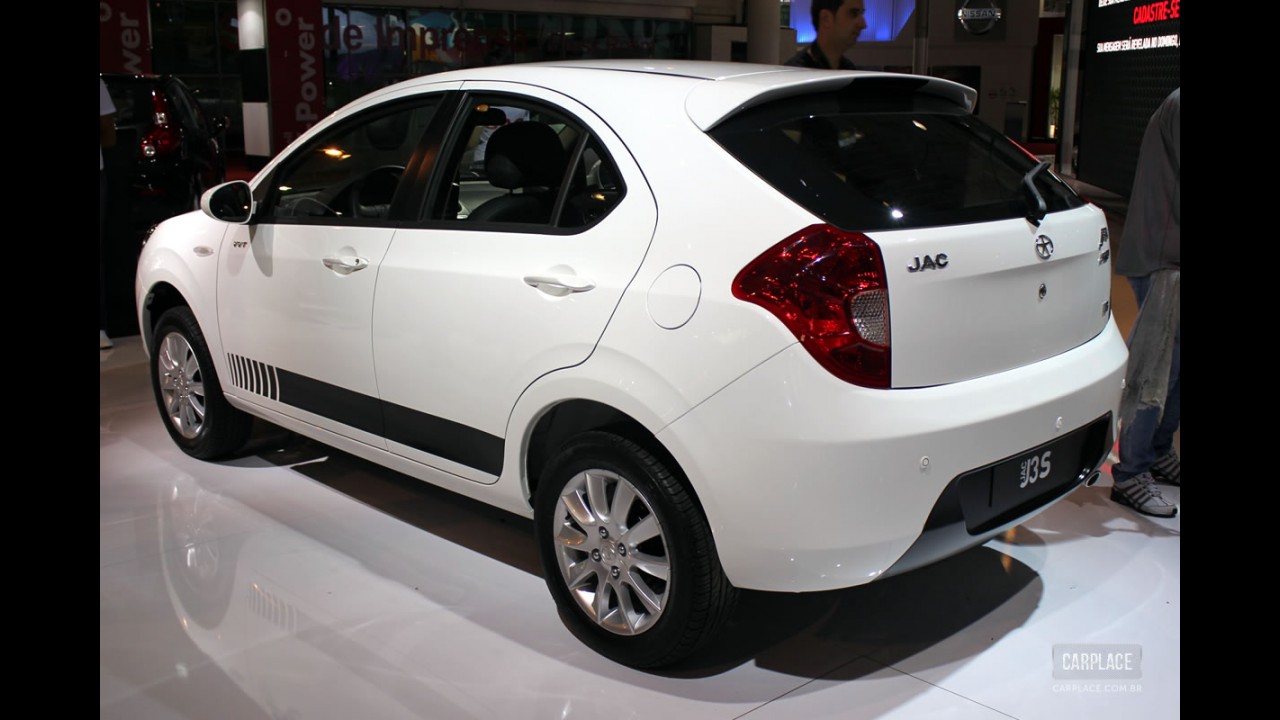 JAC J3 Sport começa a ser vendido em março com motor 1.5 Flex e preço de R$ 37.490