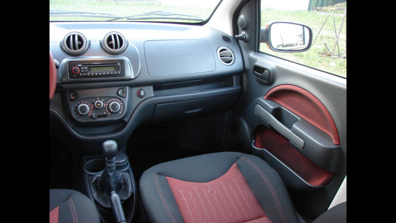 Avaliação: Fiat Uno Sporting 1.4 2011 - 4 portas