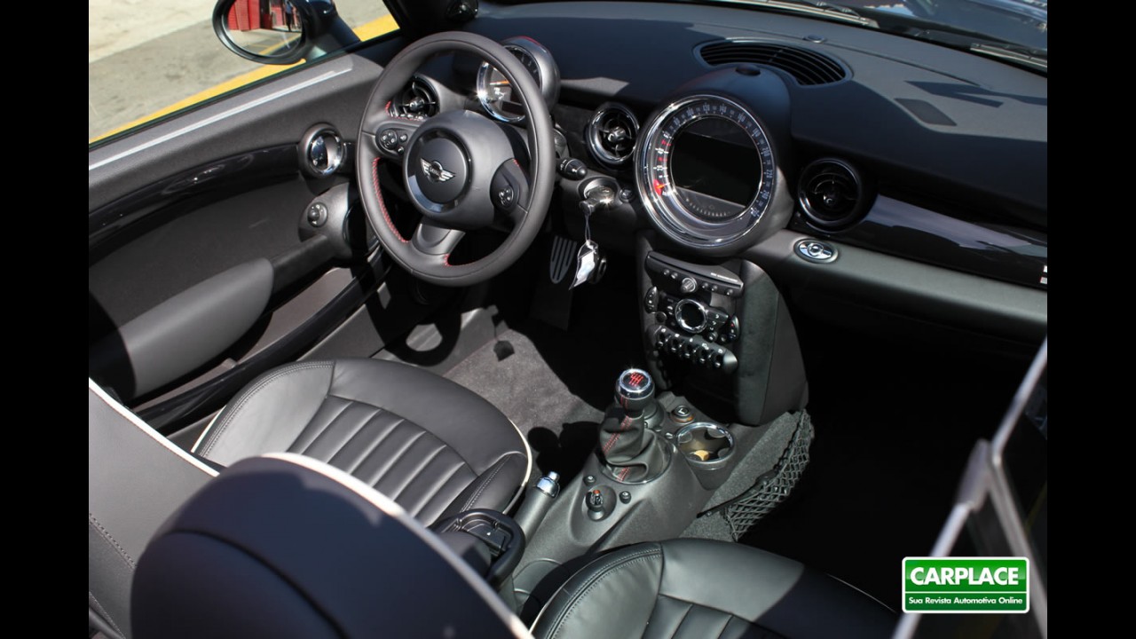 Diversão garantida: Fotos do MINI John Cooper Works Cabrio