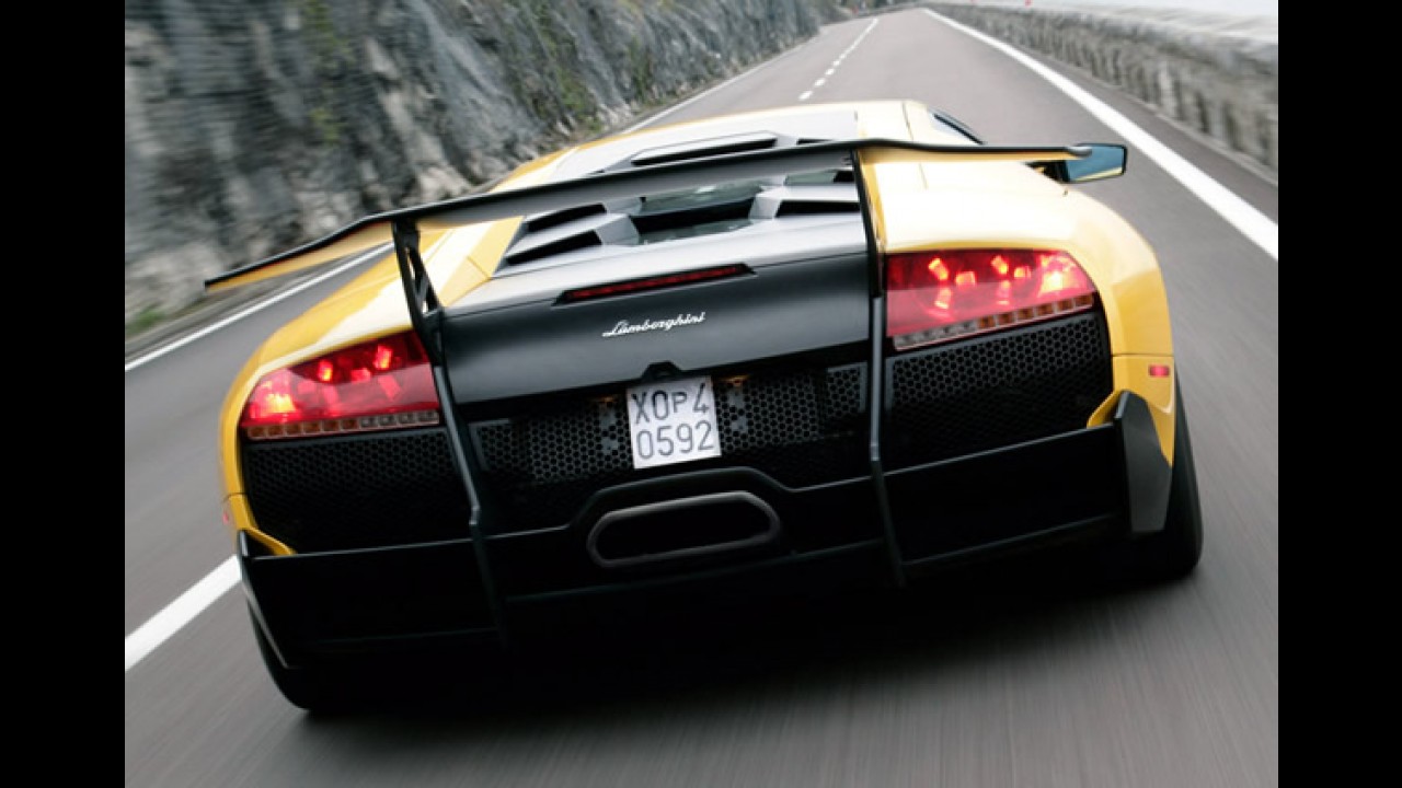 Lamborghini Murciélago LP670-4 SuperVeloce chega ao Brasil por R$ 2,7 milhões