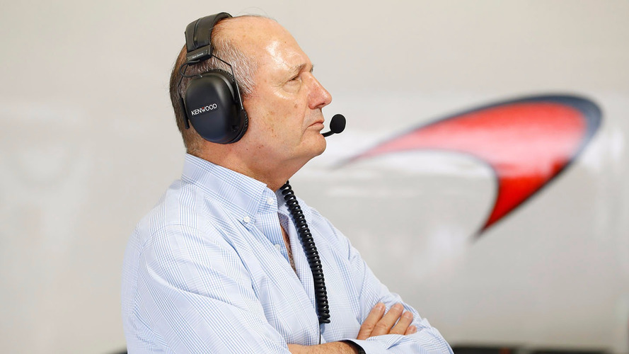 Ron Dennis, président de McLaren dans le garage