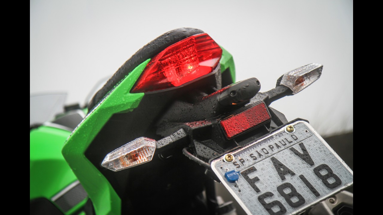 Diversão "barata": Palio Sporting e Ninja 300 são passaporte para esportividade