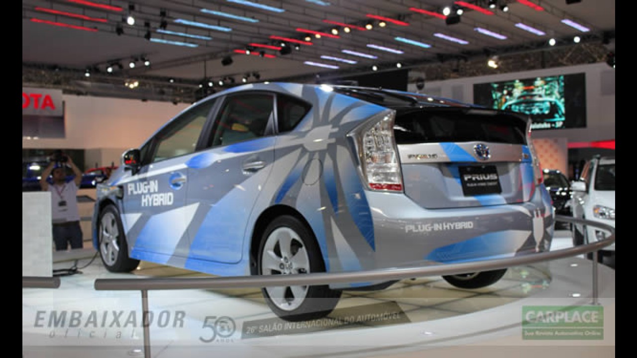 Toyota mostra o Prius Plug-in Hybrid no Salão do Automóvel de São Paulo