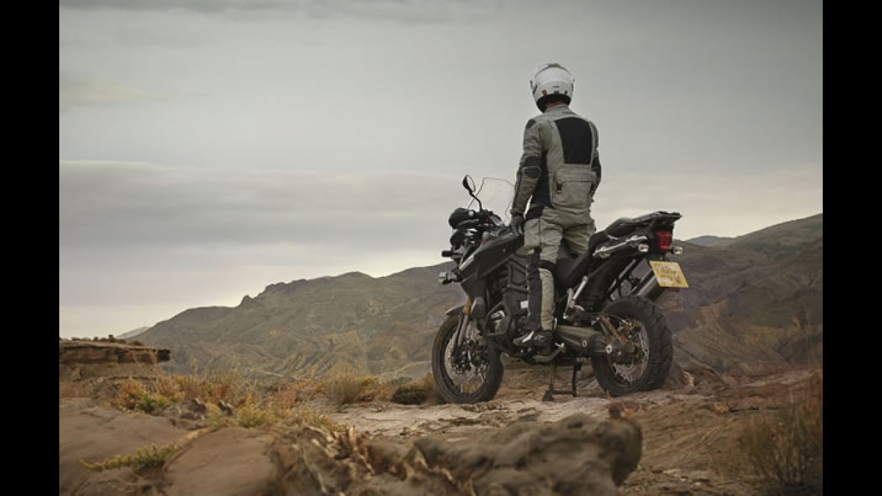 Apresentada no Salão Duas Rodas, Tiger Explorer XC chega por R$ 62.900