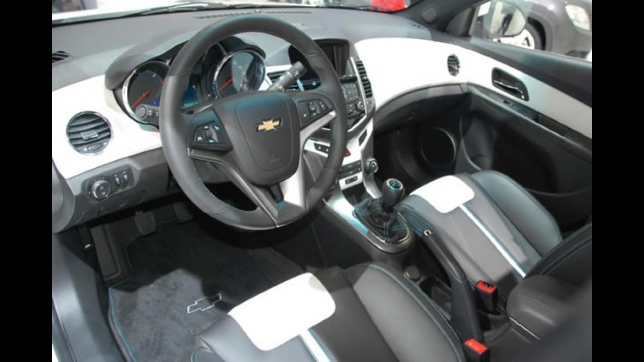 Fotos: Chevrolet Cruze Hatch no Salão de Paris
