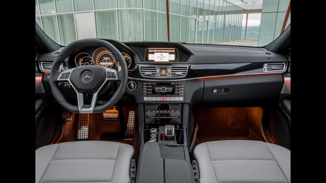Mercedes-Benz E63 AMG 2014 ganha opção S-Model e tração integral - Veja fotos