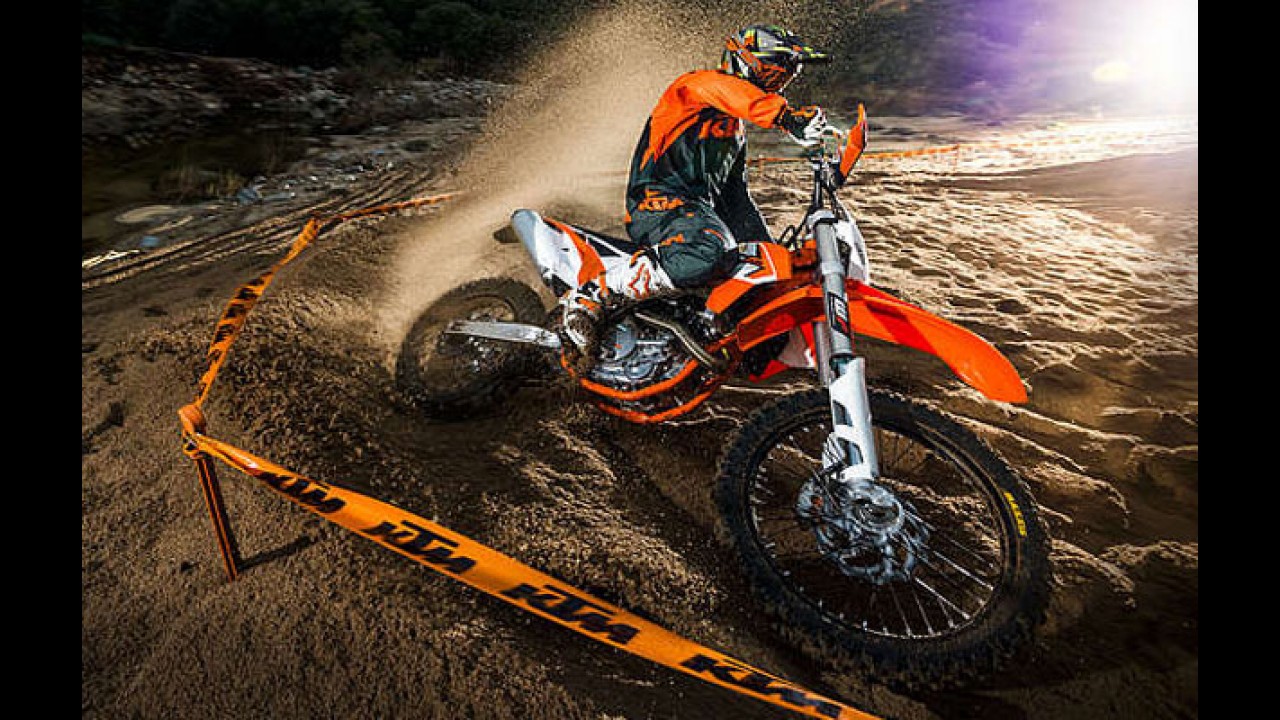 KTM divulga preço da linha enduro no Brasil; 300 EXC parte de R$ 39.690