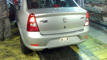 Facelifted Dacia Logan spy photos