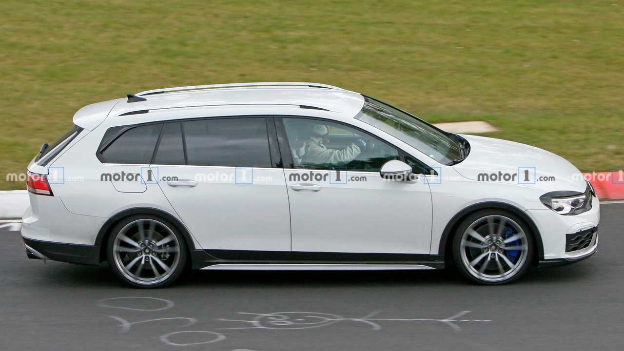 Volkswagen Golf R Variant 2021, fotos espía