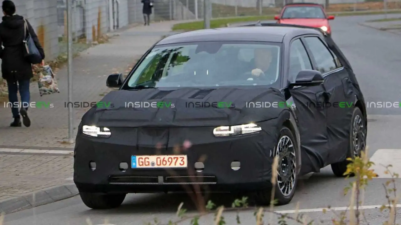 2021 Hyundai Ioniq 5 Reveals Production-Spec Headlights In New Spy Shots 2021 Hyundai Ioniq 5