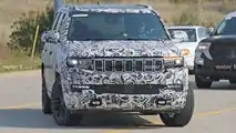 Jeep Wagoneer Spy Photo Front