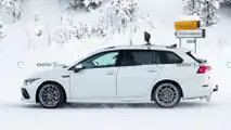 2022 VW Golf R Estate Spion Foto