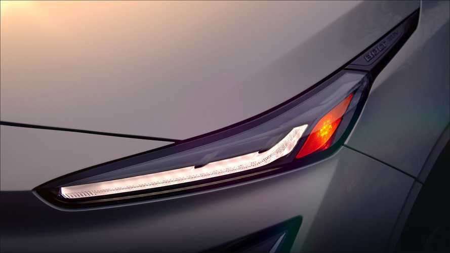 Chevrolet показала фару нового электрического кроссовера