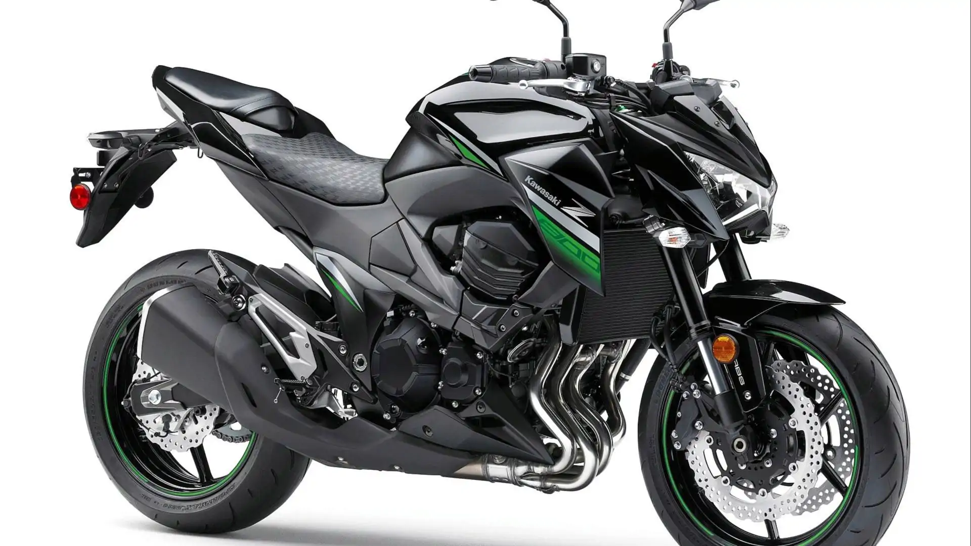 ヤキ A New Middleweight Naked, the 2016 Kawasaki Z800