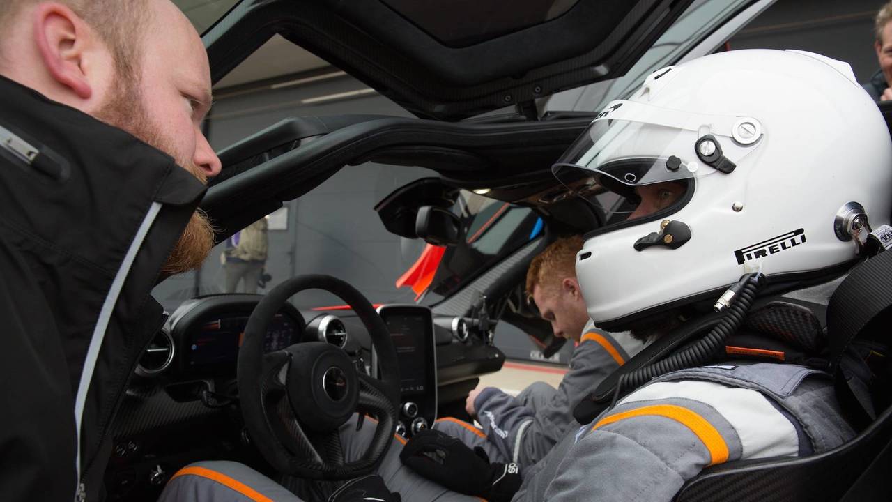 McLaren Senna: First Drive