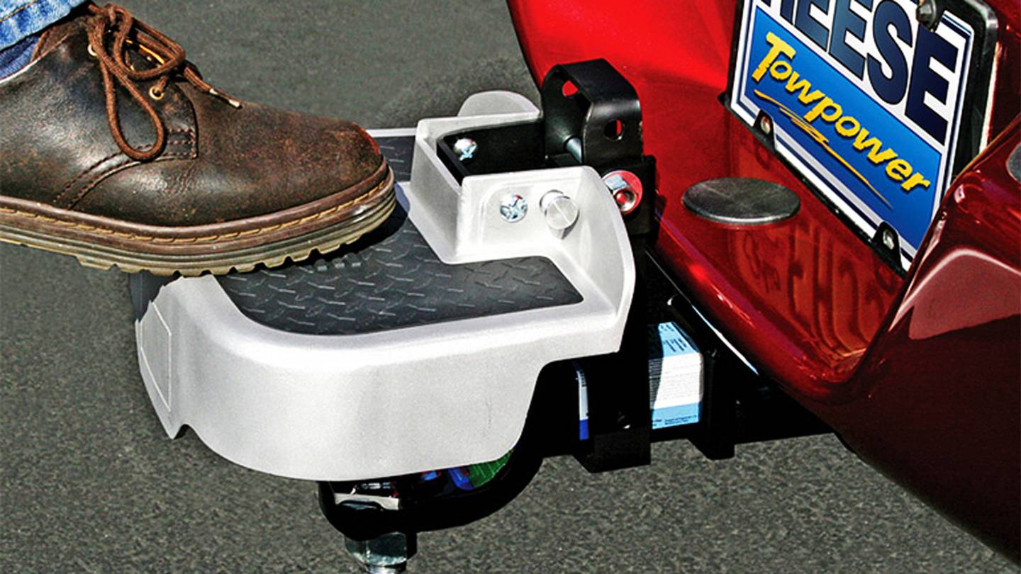 Ten Essential Accessories for Your Towing Kit