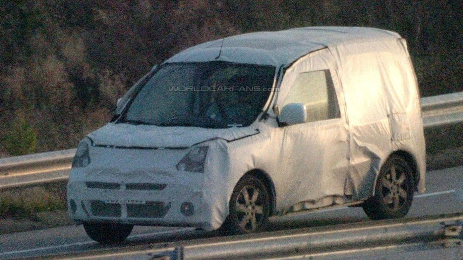 3-Door Renault Kangoo Spotted