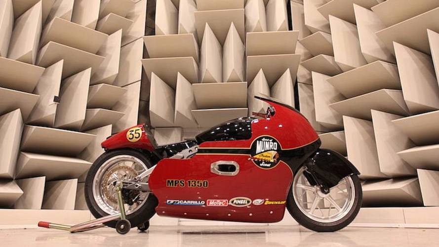 Indian Motorcycle Honors Burt Munro at Bonneville