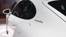 2017 Porsche Panamera 4 E-Hybrid Executive: LA 2016