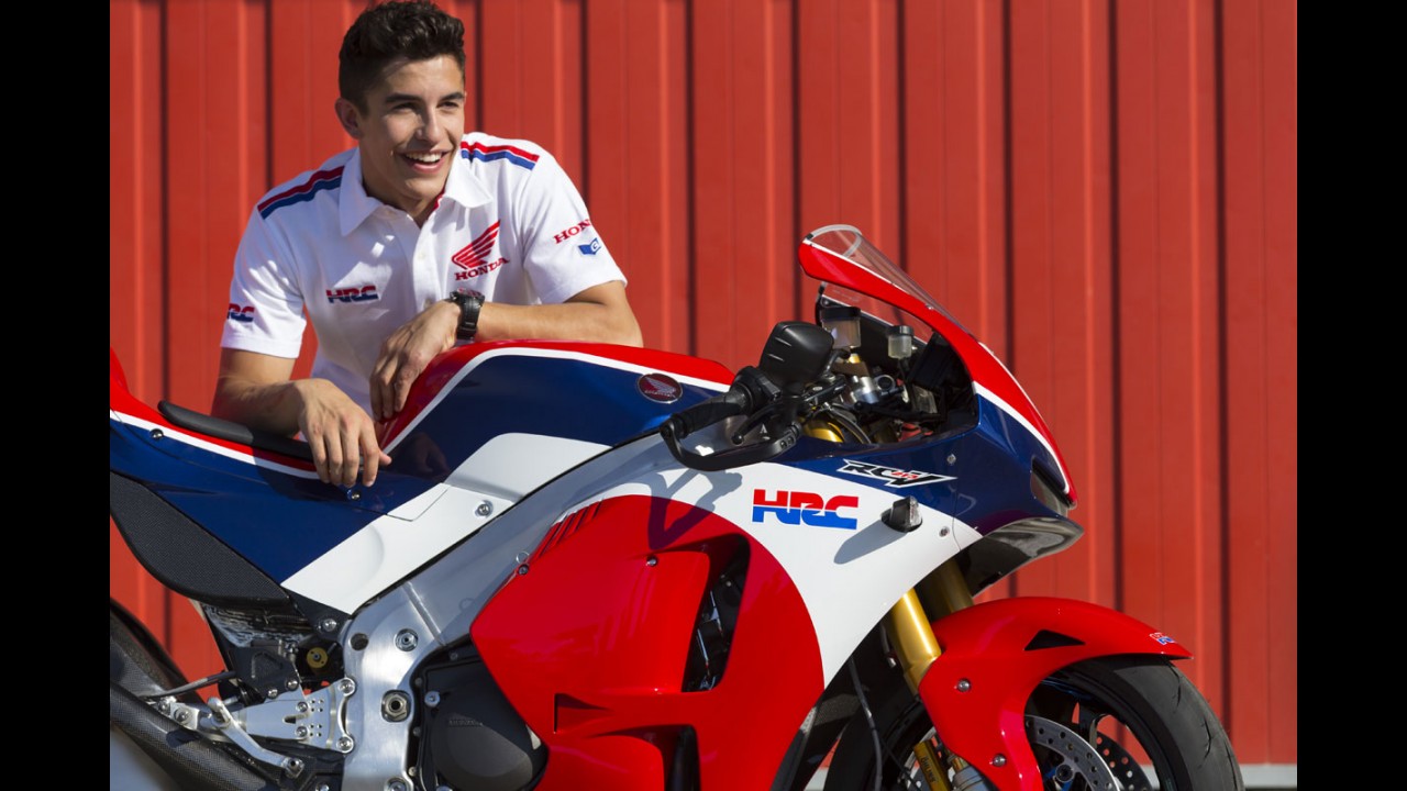 Honda lança superesportiva RC213V-S por US$ 184 mil