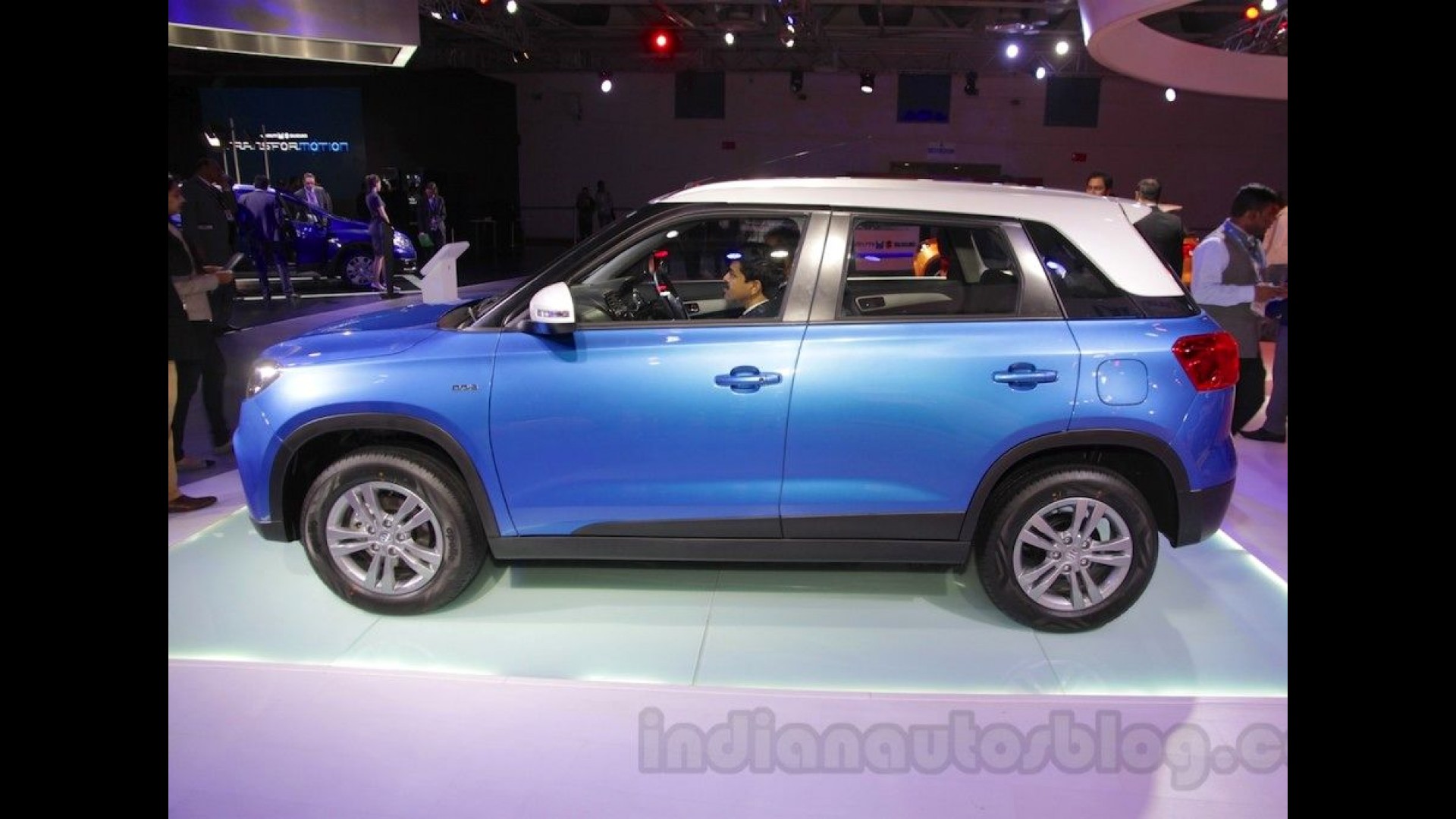 Mini Brezza Suzuki revela