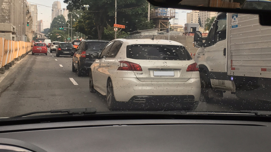 Flagra - Peugeot 308 GT (Europeu) no Brasil