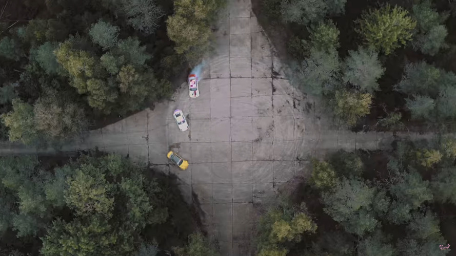 VIDÉO - Une Nissan et deux BMW dans une base soviétique