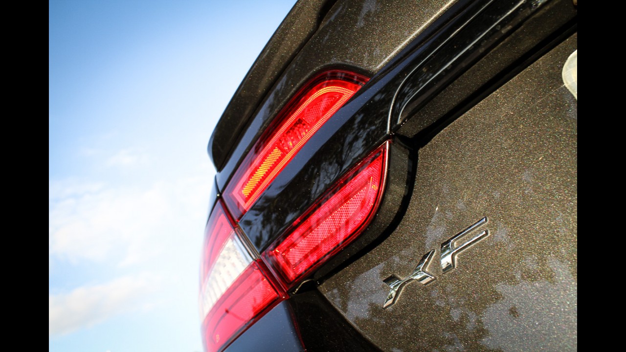 Avaliação: Jaguar XF Sport Luxury 2015 é predador em traje esporte-fino