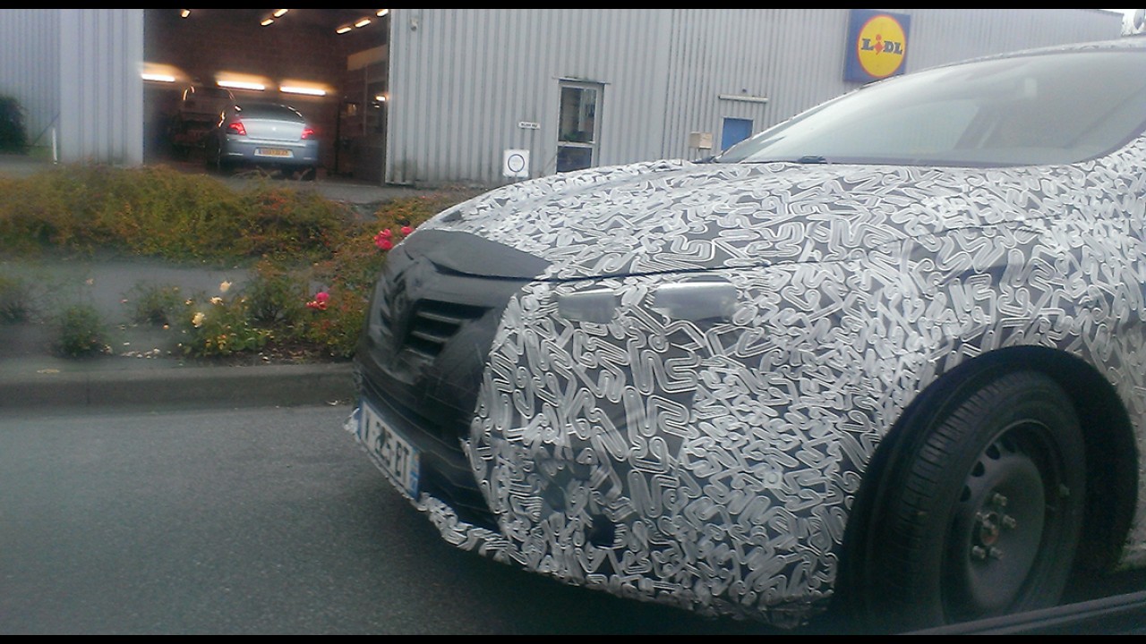 Segredo: veja como serão as linhas do novo Renault Fluence