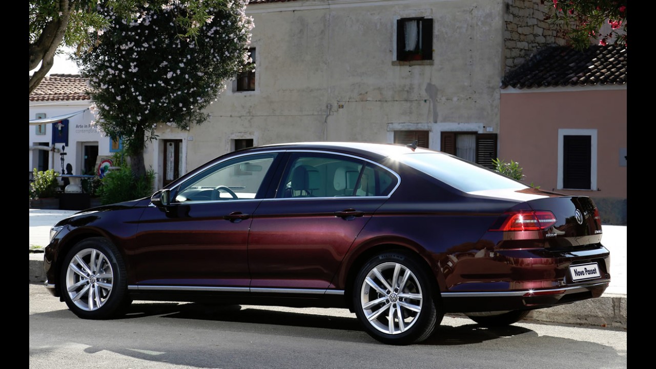 VW apresenta novo Passat no Brasil - vendas começam em janeiro