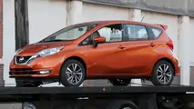 Makyajlı 2017 Nissan Versa Note casus fotoğrafları