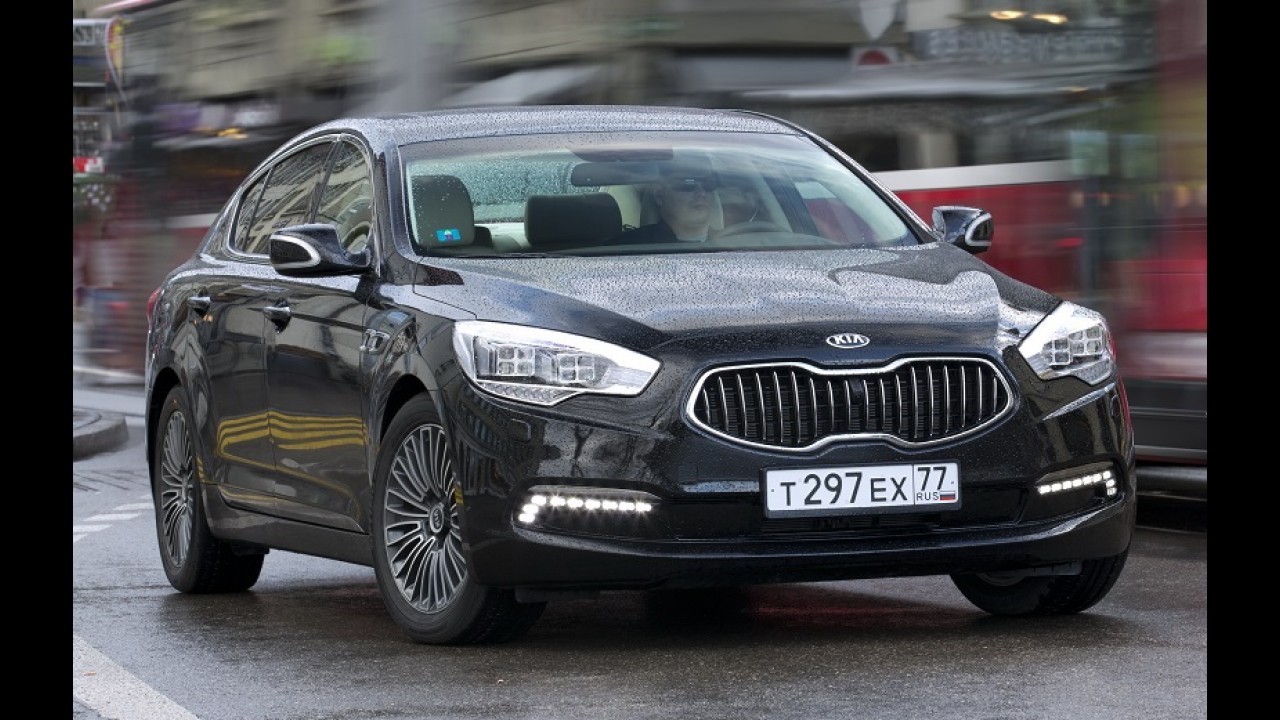 Sedãs Premium: A3 Sedan bate recorde de vendas e encosta no líder Série 3