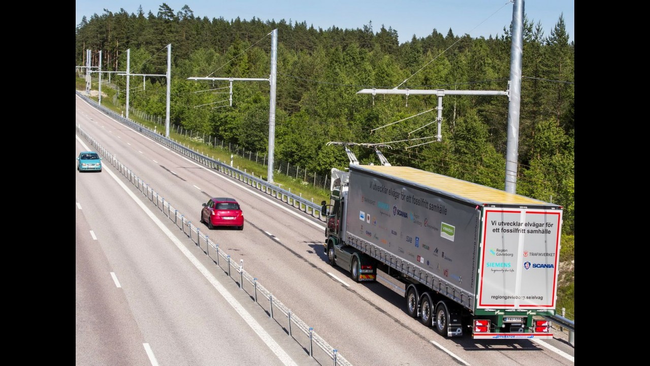 Primeira "estrada elétrica" do mundo começa a funcionar na Suécia