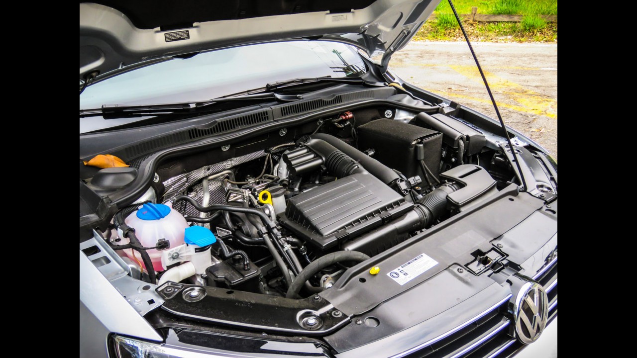 Teste CARPLACE: novo VW Jetta 1.4 TSI desafia o "primo rico" Audi A3 Sedan