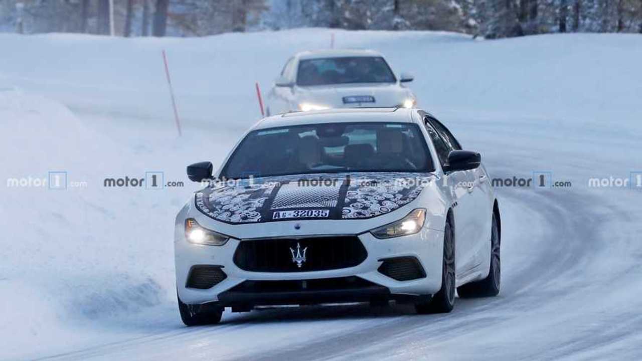 Maserati Ghibli Facelift Spy foto