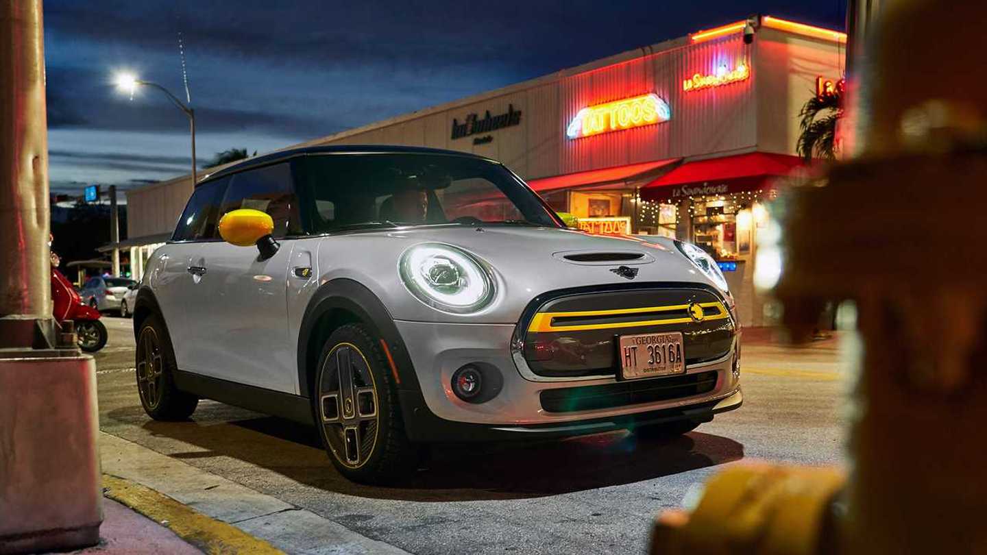 2020 Mini Cooper SE First Drive Review: Flawed But Functional