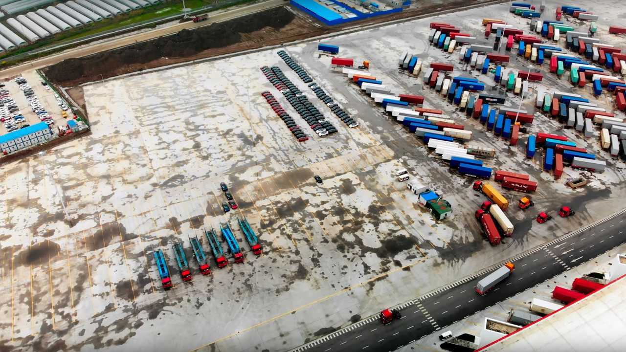 Tesla Gigafactory 3 (source: Jason Yang)
