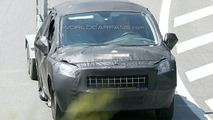 Peugeot 300 Spy Photo