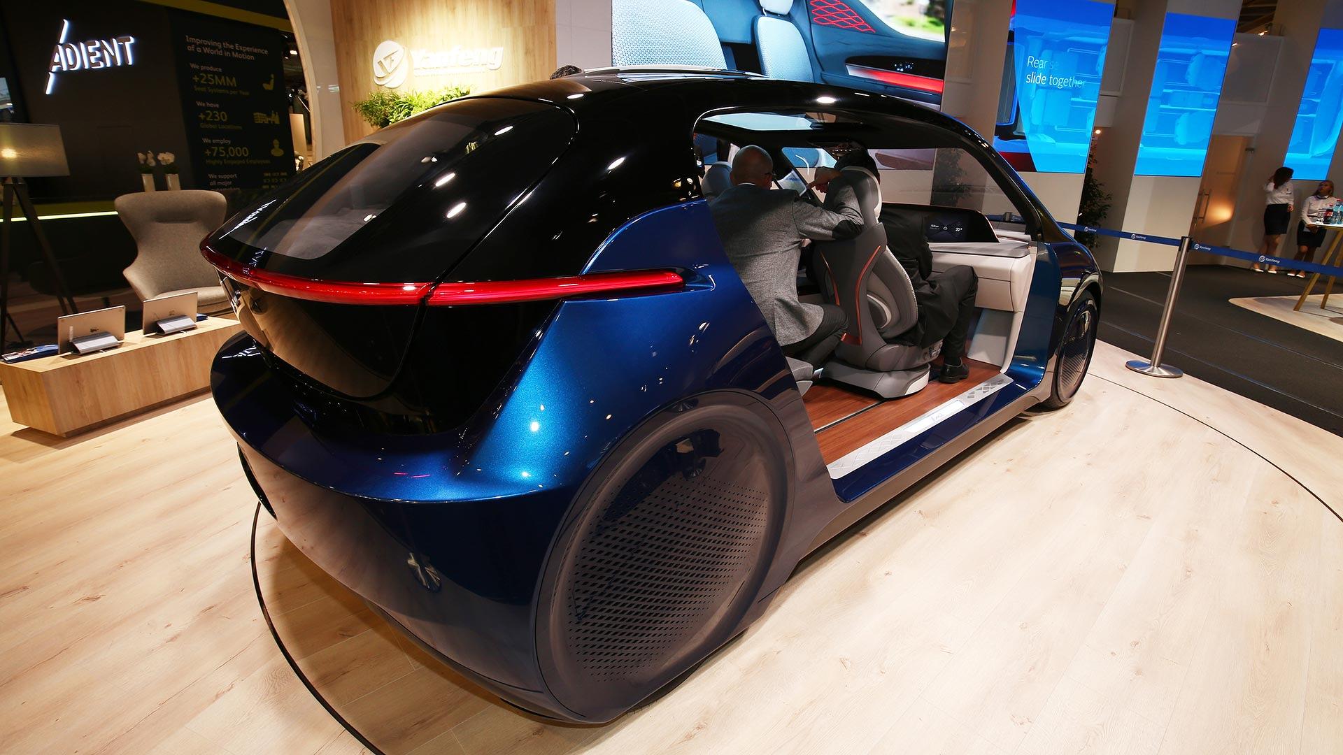 Yanfeng Automotive Interiors XiM18 Concept Photos