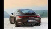 Nuova Porsche 911 Carrera 4 S Coupe