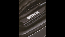 Aston Martin DB9 GT Bond Edition
