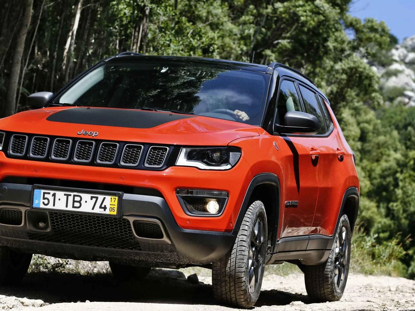 18 Jeep Compass Review Stylish Look Brings Appeal 18 Jeep Compass Review Stylish Look Brings Appeal
