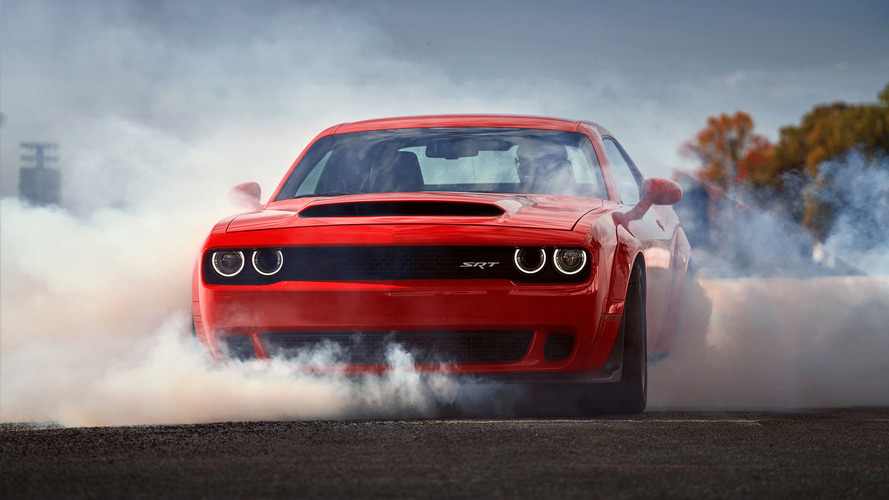 A dragsterek álma lett a Dodge Challenger SRT Demon