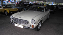 Roger Moore'un The Saint'teki Volvo P1800'ü